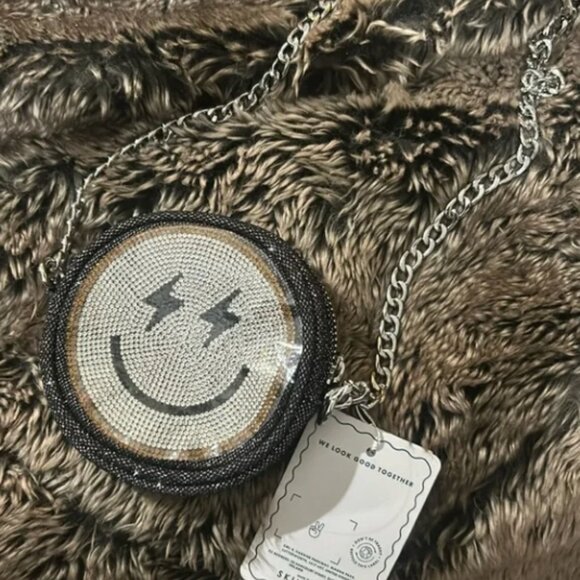 Skinny Dip Micro Chain Bag SMILEY Diamond Encrusted Crossbody NWT - Picture 3 of 6
